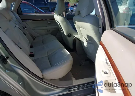 2006 Volvo S80 2.5T z USA, uszkodzony, nr VIN YV1TH592461439447